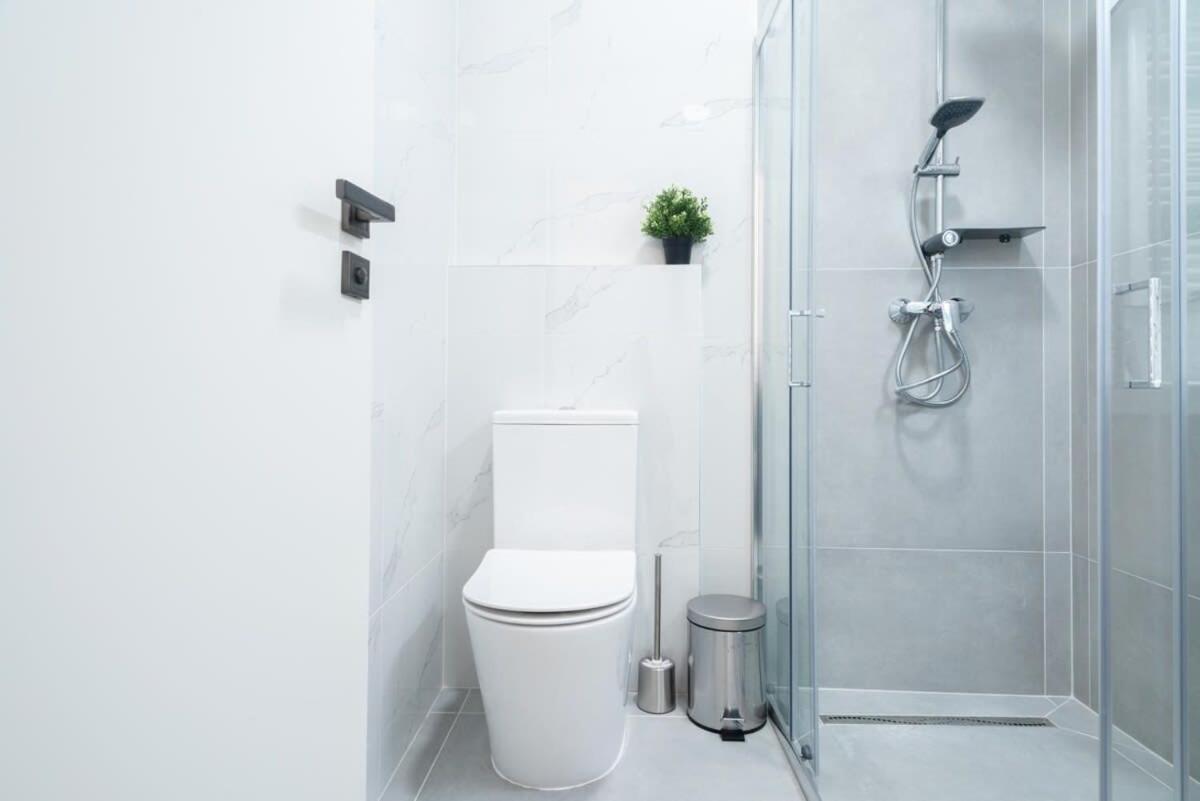 Large Apartment At Perfect Central Location Будапеща Екстериор снимка