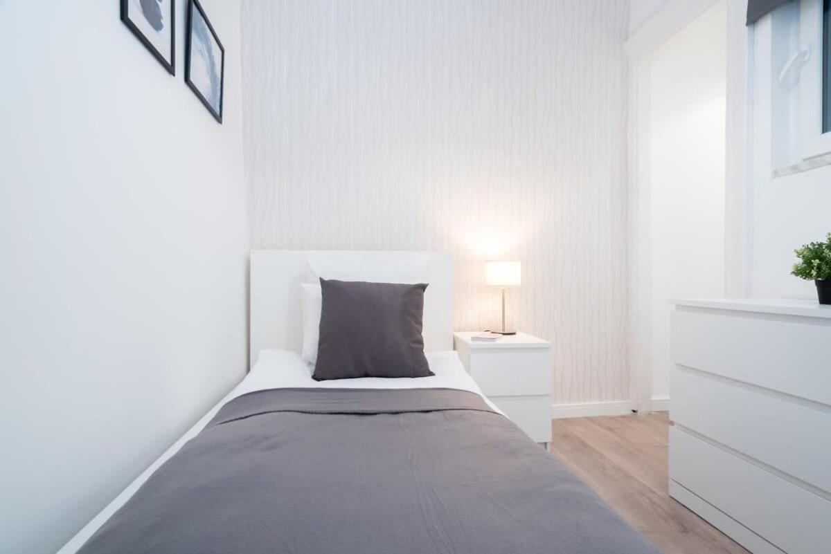 Large Apartment At Perfect Central Location Будапеща Екстериор снимка