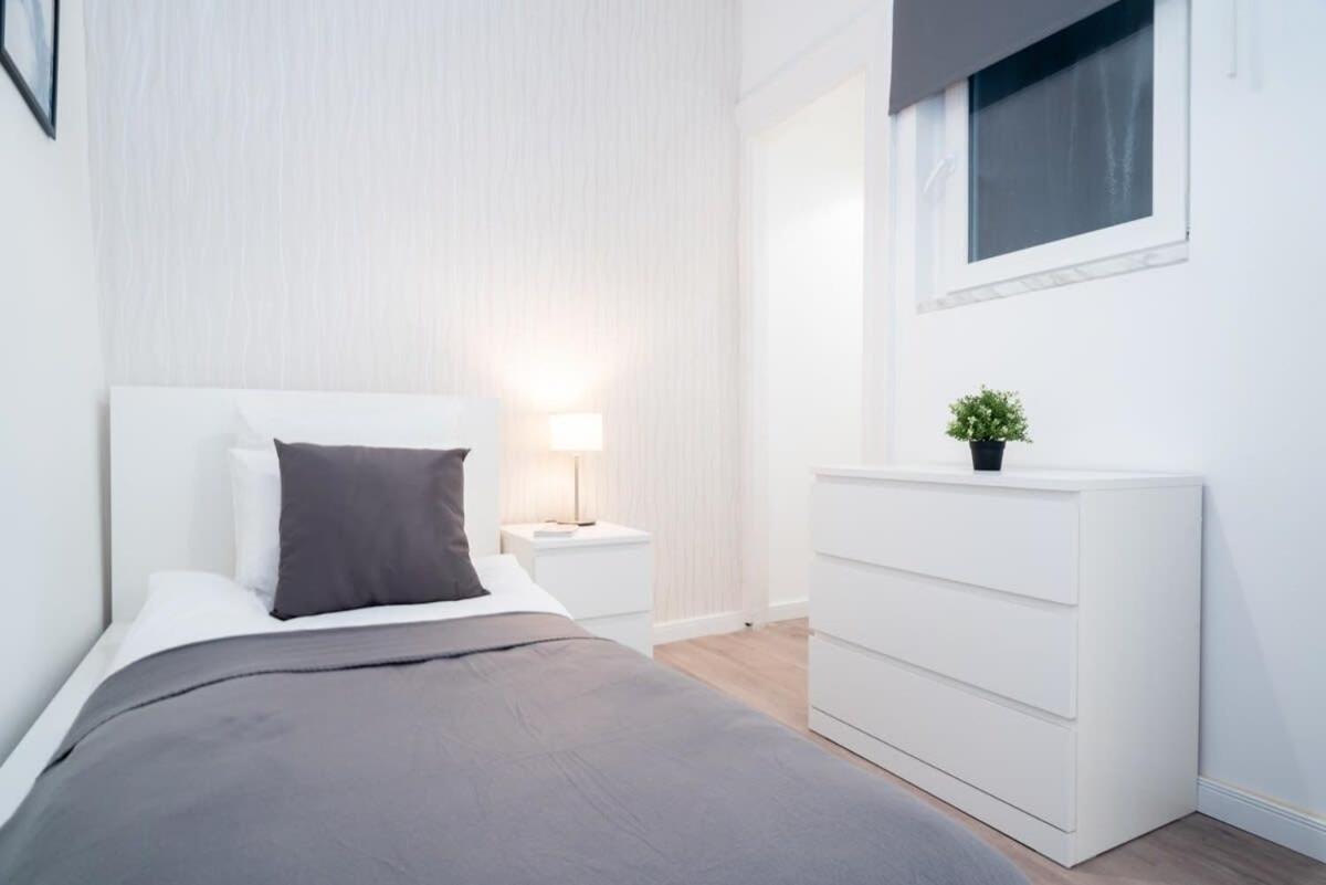 Large Apartment At Perfect Central Location Будапеща Екстериор снимка